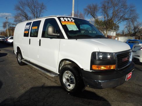 Used 2014 GMC Savana 2500 image 3