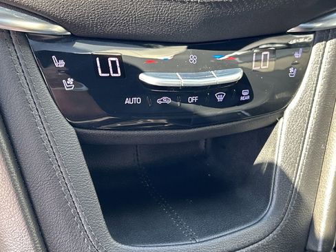 Used 2022 Cadillac XT5 Premium Luxury image 24