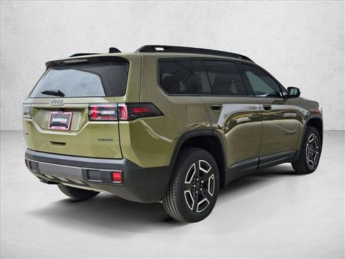 New 2026 Jeep Cherokee Laredo image 2