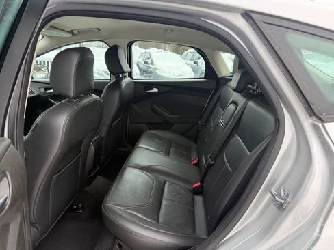 Used 2016 Ford Focus SE w/ Equipment Group 201A image 8