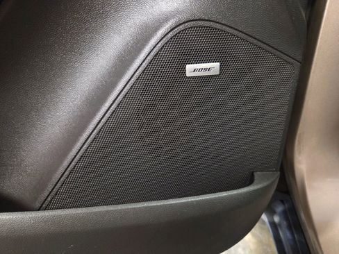 Used 2018 Chevrolet Trax LT w/ Sun & Sound Package image 42