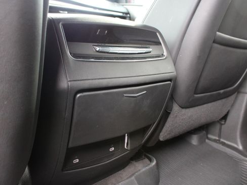 Used 2022 Cadillac Escalade ESV Sport w/ Touring Package image 19