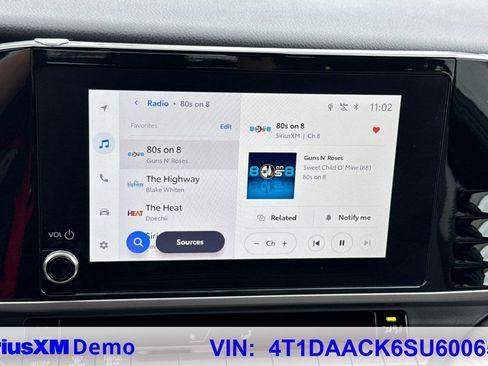 Certified 2025 Toyota Camry SE w/ Convenience Package image 34