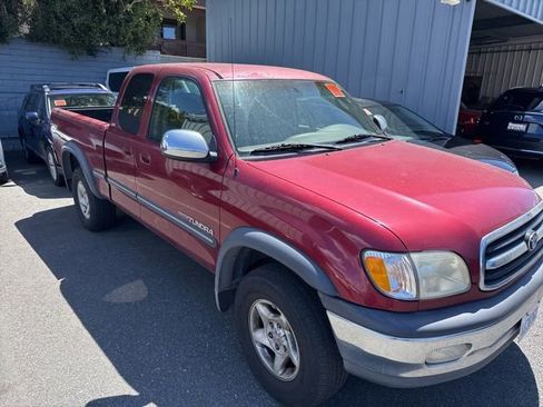 Used 2000 Toyota Tundra SR5 image 1