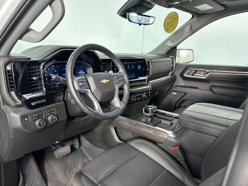 Used 2024 Chevrolet Silverado 1500 LTZ w/ LTZ Premium Package AWD/4WD image 12