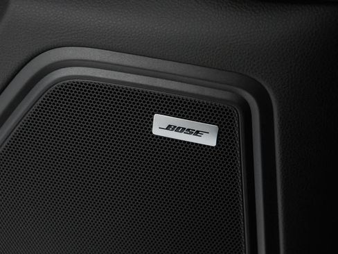 New 2026 Porsche Macan GTS AWD/4WD image 33