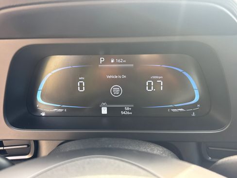 Used 2025 Hyundai Elantra Sport image 27