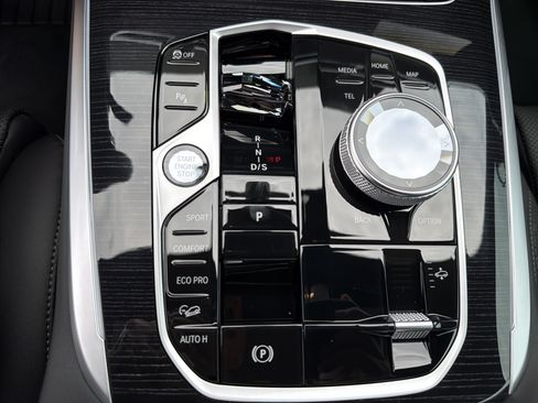 New 2027 BMW X7 xDrive40i AWD/4WD image 12