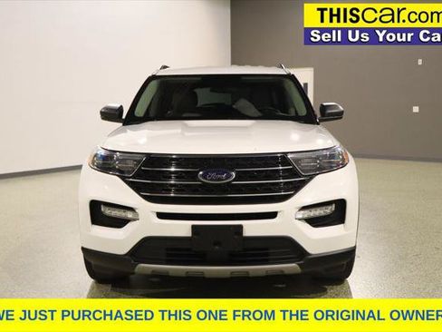Used 2023 Ford Explorer XLT w/ Equipment Group 202A RWD image 3