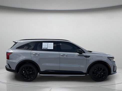 Used 2023 Kia Sorento SX AWD/4WD image 2