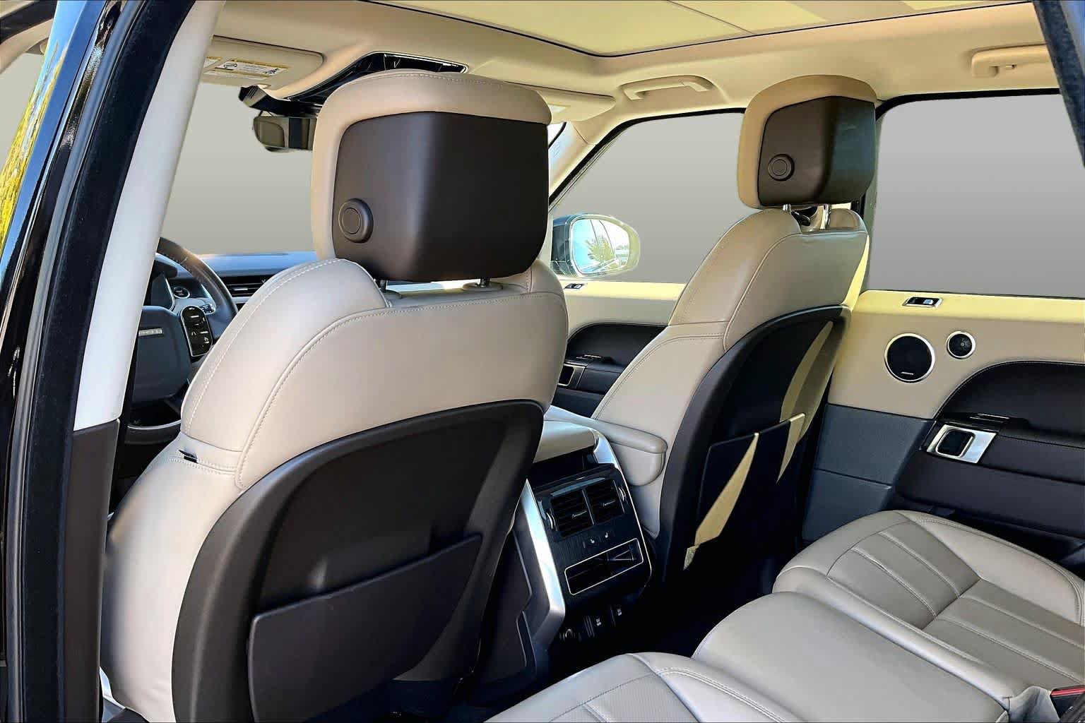 Used 2019 Land Rover Range Rover Sport HSE AWD/4WD image 22