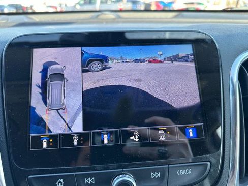 Used 2024 Chevrolet Equinox Premier AWD/4WD image 36