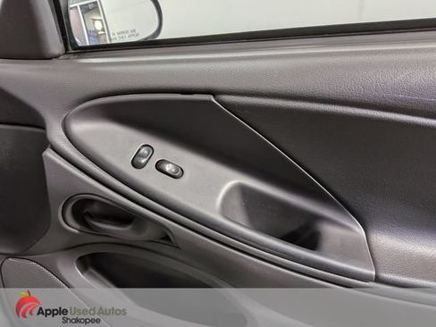 Used 2002 Ford Mustang Coupe RWD image 25