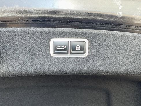 Used 2023 Genesis G80 image 19