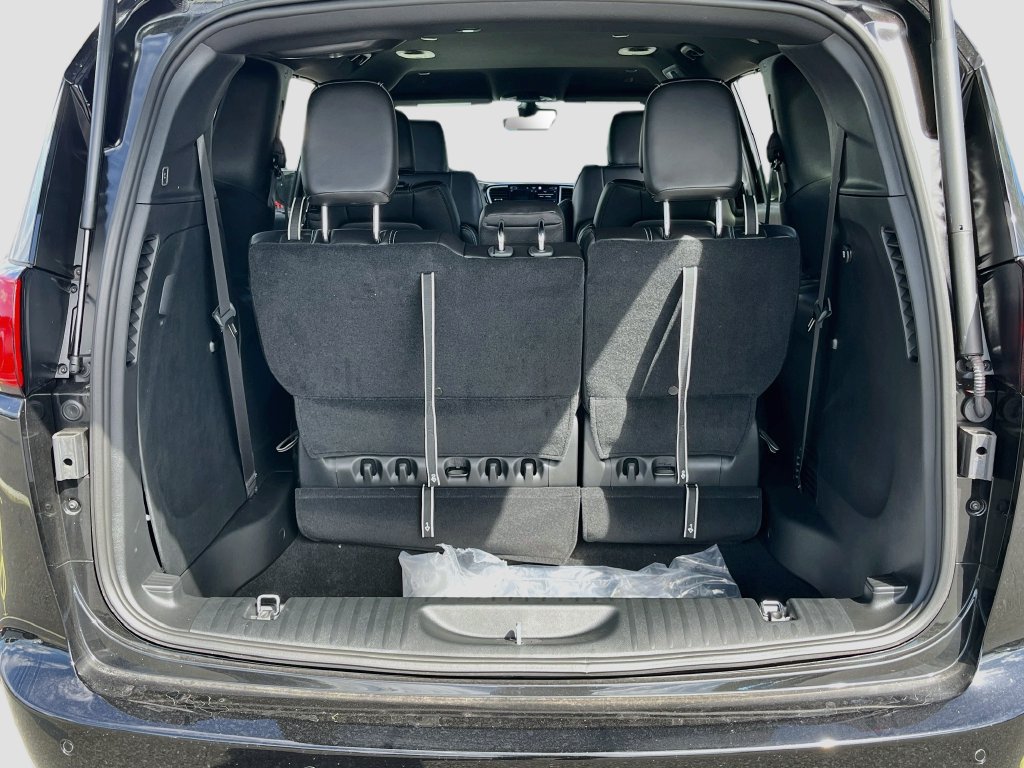 New 2026 Chrysler Voyager LX FWD image 25