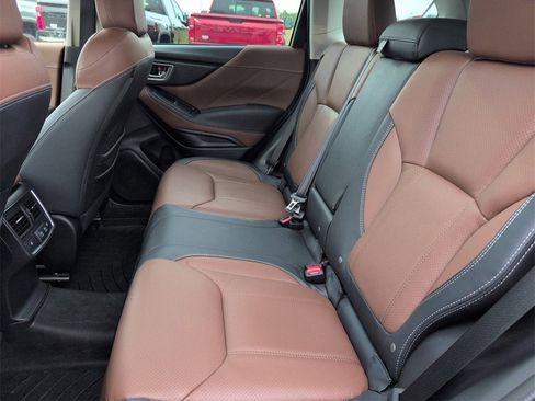 Used 2023 Subaru Forester Touring image 28