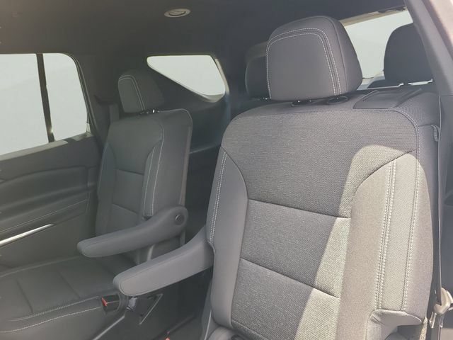 New 2026 Chevrolet Traverse LT FWD image 7