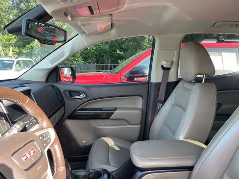 Used 2017 GMC Canyon SLT w/ Driver Alert Package AWD/4WD image 6