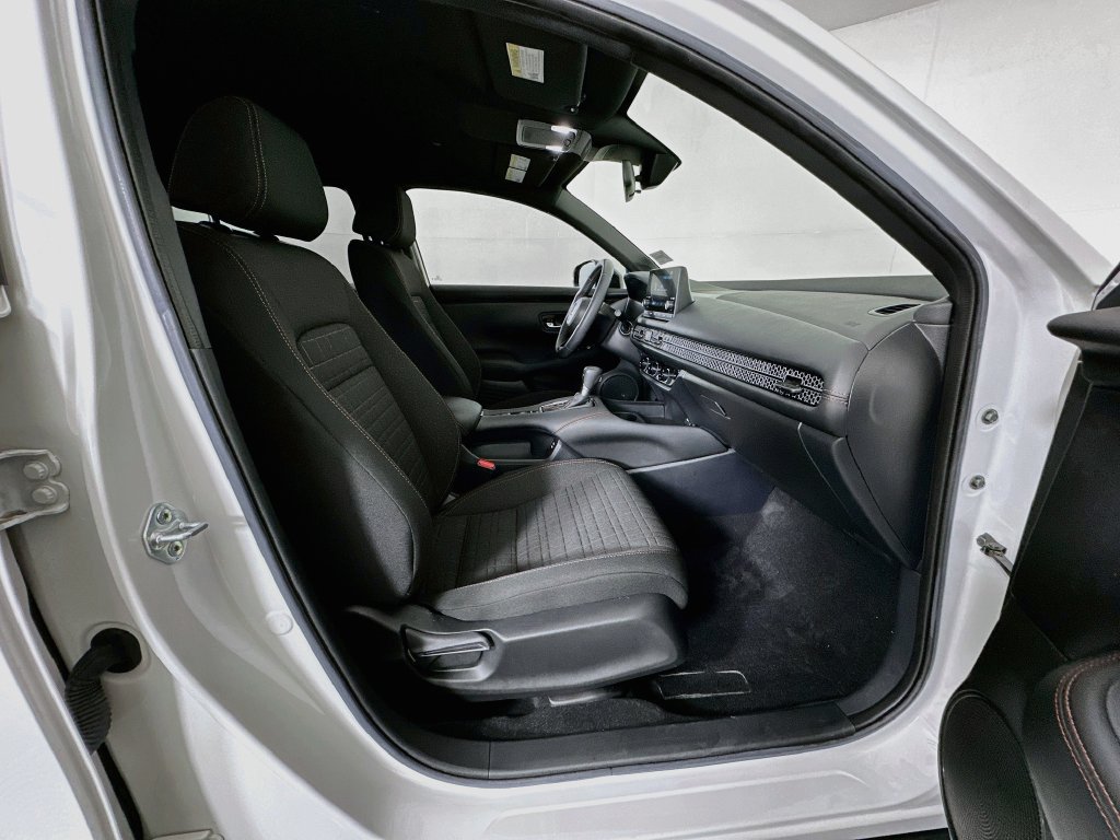 Certified 2024 Honda HR-V Sport image 26