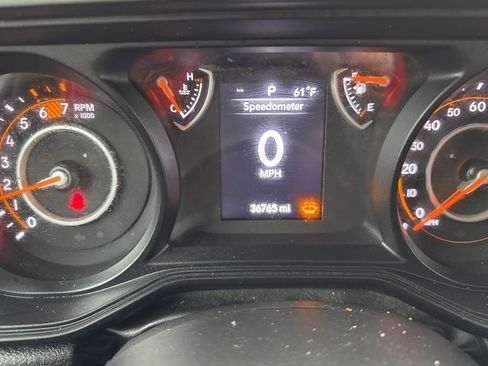 Used 2025 Jeep Wrangler Willys image 15