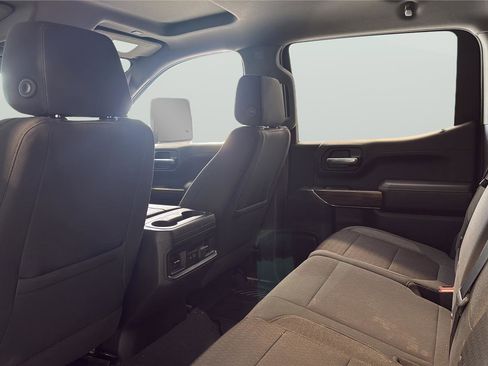 Used 2021 Chevrolet Silverado 1500 LT Trail Boss w/ Convenience Package II image 16