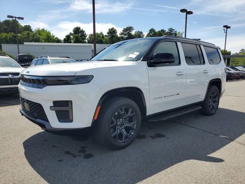 New 2026 Jeep Grand Wagoneer 4WD image 3