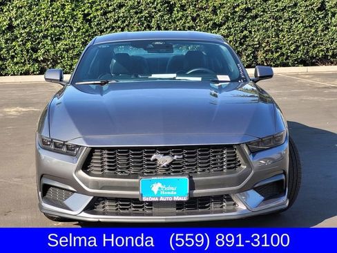 Used 2025 Ford Mustang Premium image 3