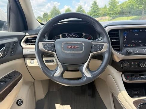 Used 2022 GMC Acadia Denali w/ Denali Ultimate Package FWD image 20