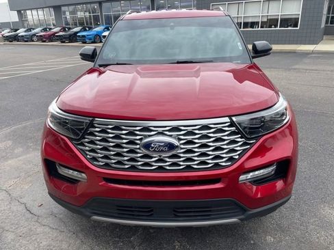 Used 2022 Ford Explorer Platinum w/ Equipment Group 601A AWD/4WD image 11