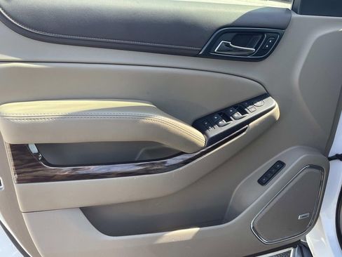 Used 2019 GMC Yukon SLT RWD image 17