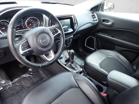 Used 2019 Jeep Compass Latitude AWD/4WD image 10