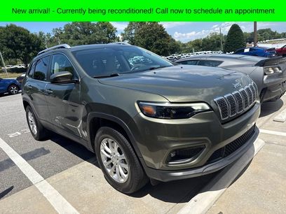Used 2019 Jeep Cherokee Latitude w/ Popular Appearance Group