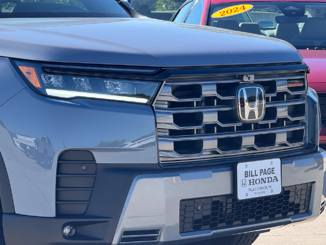 New 2026 Honda Pilot TrailSport image 2
