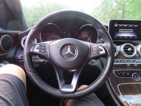 Used 2018 Mercedes-Benz C 300 4MATIC Sedan image 29