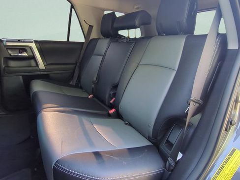 Used 2023 Toyota 4Runner SR5 Premium w/ Moonroof Package AWD/4WD image 10