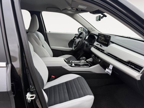 Used 2025 Mitsubishi Outlander SE AWD/4WD image 15