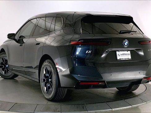 Used 2024 BMW iX xDrive50 AWD/4WD image 9
