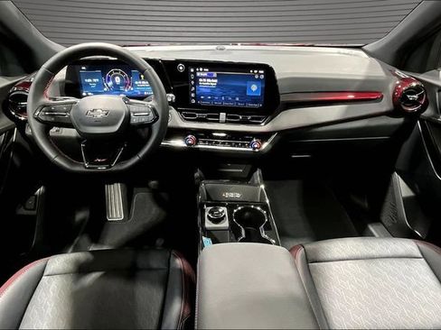 Certified 2026 Chevrolet Equinox RS FWD image 7