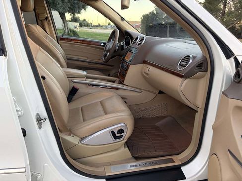 Used 2011 Mercedes-Benz ML 63 AMG 4MATIC image 18