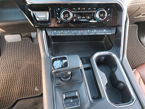 Used 2024 GMC Sierra 1500 Denali Ultimate image 21