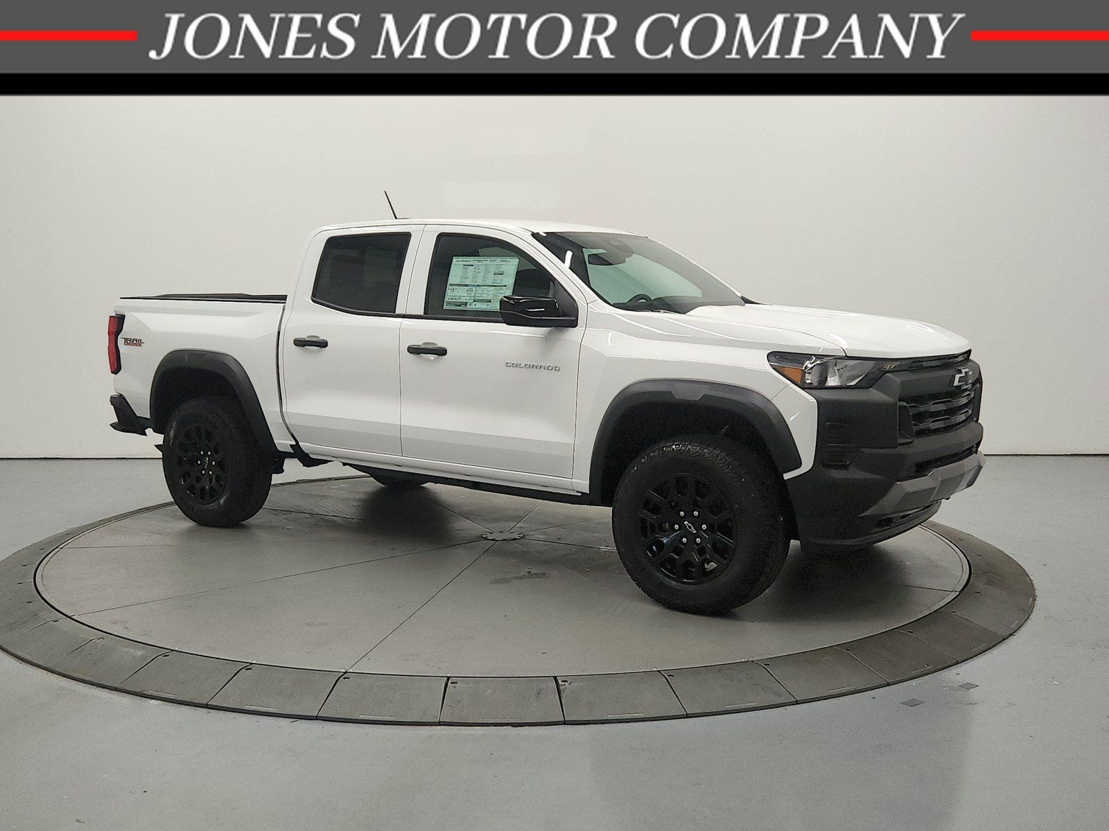 New 2026 Chevrolet Colorado Trail Boss AWD/4WD image 1