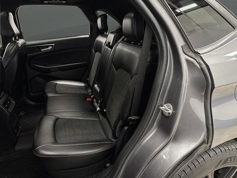 Used 2022 Ford Edge ST-Line image 29