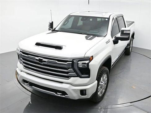 Used 2024 Chevrolet Silverado 2500 High Country w/ High Country Premium Package image 36