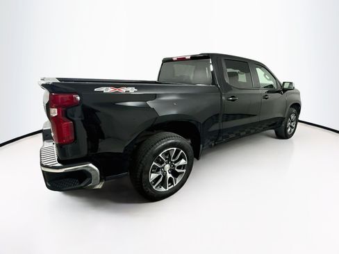 Used 2024 Chevrolet Silverado 1500 LT AWD/4WD image 9