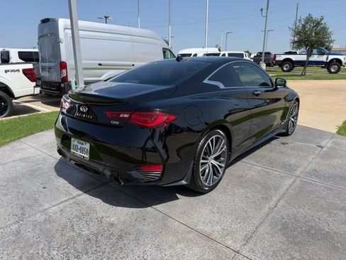 Used 2018 INFINITI Q60 2.0t w/ Moonroof Package RWD image 6