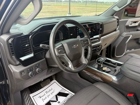 Used 2024 Chevrolet Silverado 1500 RST w/ Z71 Off-Road Package AWD/4WD image 20