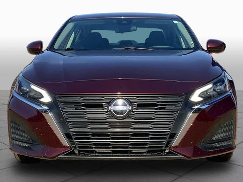 Used 2023 Nissan Altima 2.5 SV FWD image 4