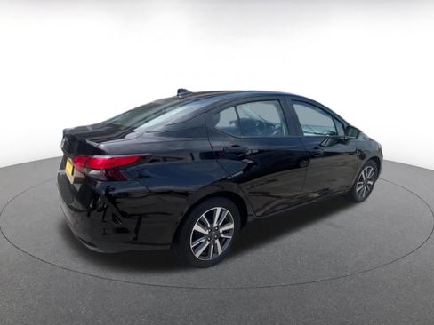 Used 2025 Nissan Versa SV FWD image 15