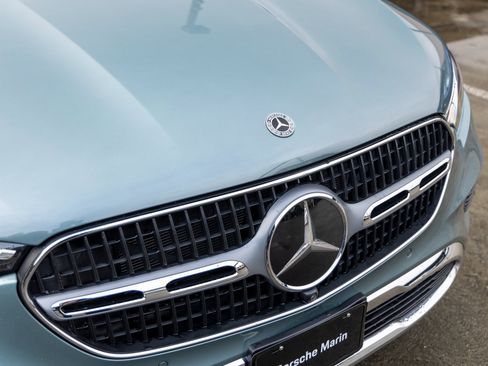 Used 2025 Mercedes-Benz GLC 350e 4MATIC image 15