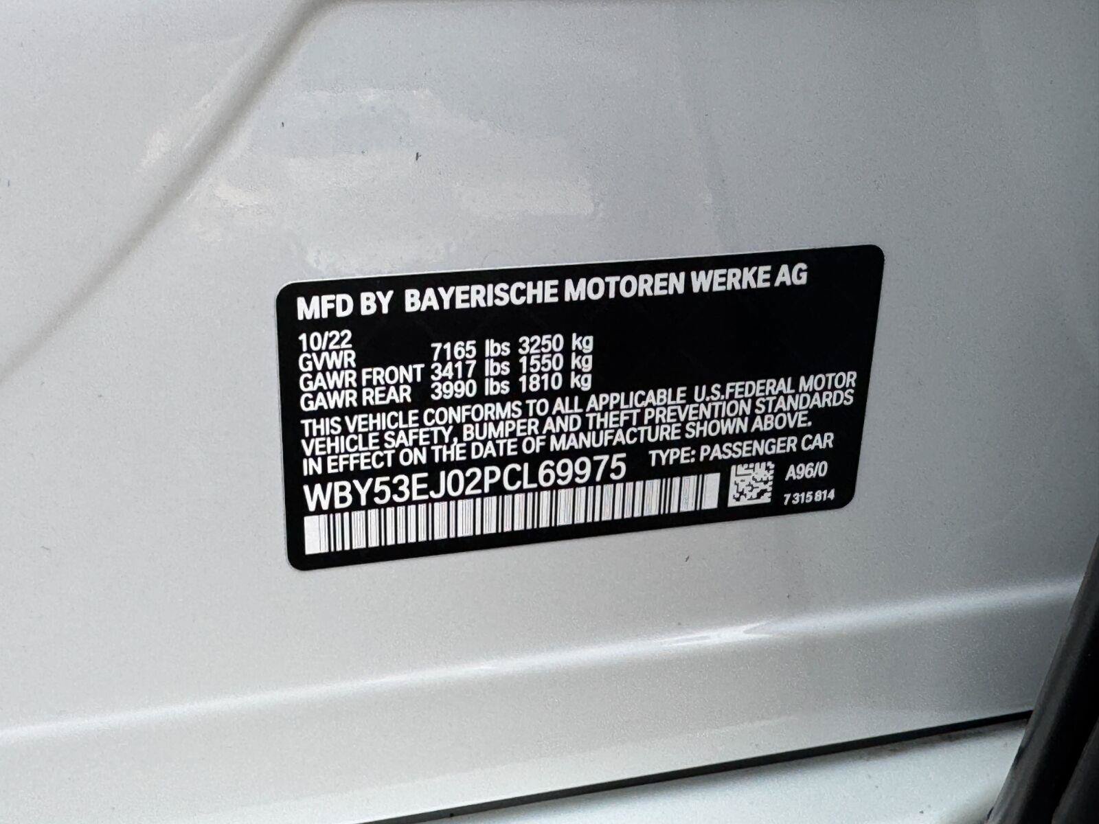 Used 2023 BMW i7 xDrive60 w/ Executive Package 2 AWD/4WD image 60